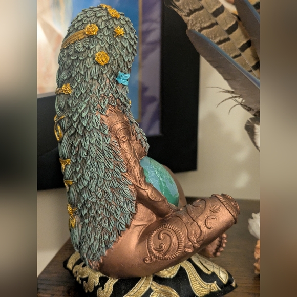 Gaia Fertility Statue - Picture 5 of 9
